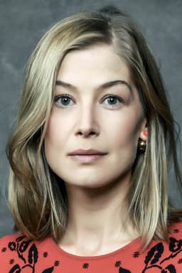 Rosamund  Pike