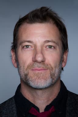 Mark  Bennington
