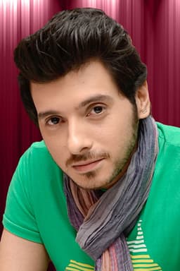Divyendu  Sharma